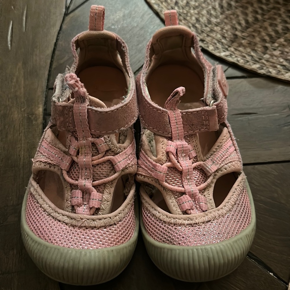 Osh Kosh Bgosh Sandals